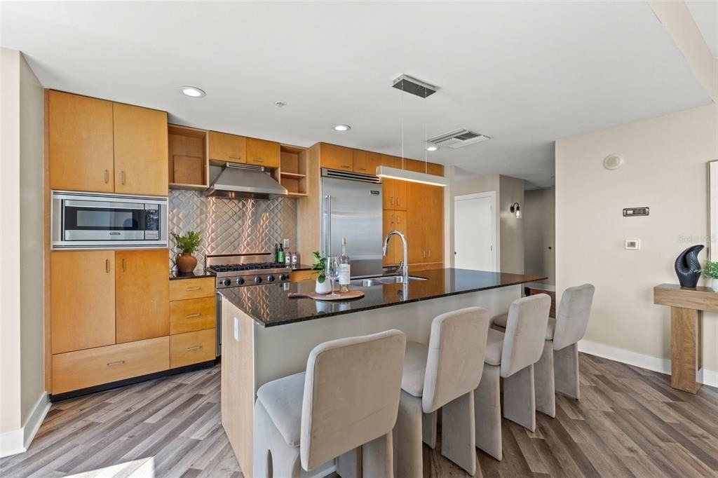 1120 E Kennedy Boulevard - Photo 16