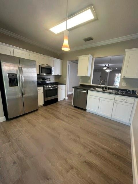 2413 Sagemont Drive - Photo 3