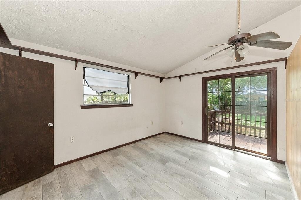 1103 36th Avenue W - Photo 4