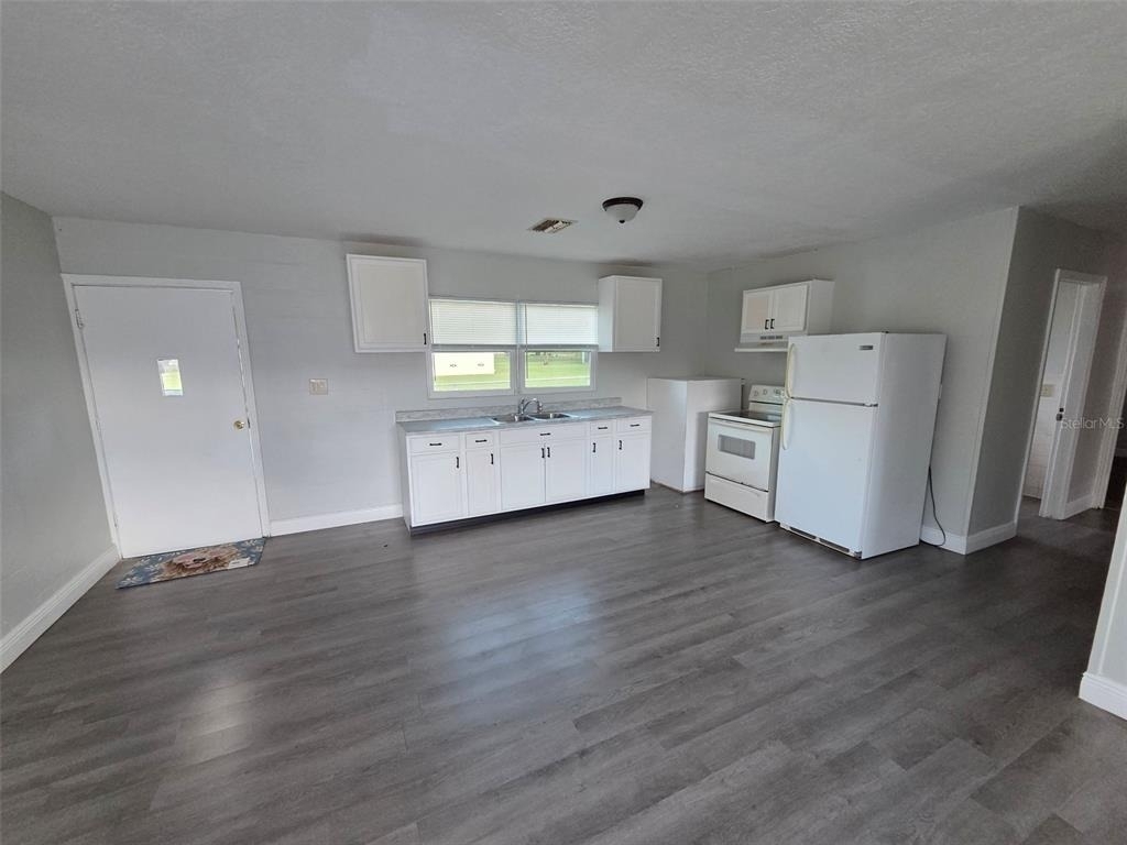 14312 1st Street - Photo 7