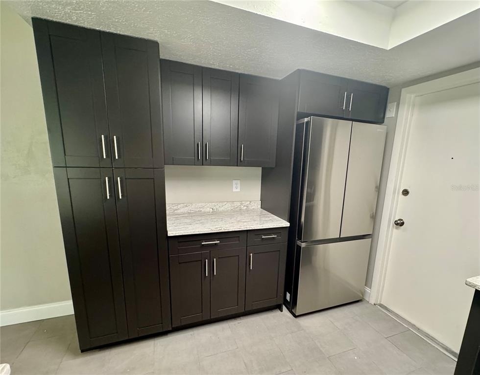 609 Avocado Drive - Photo 3