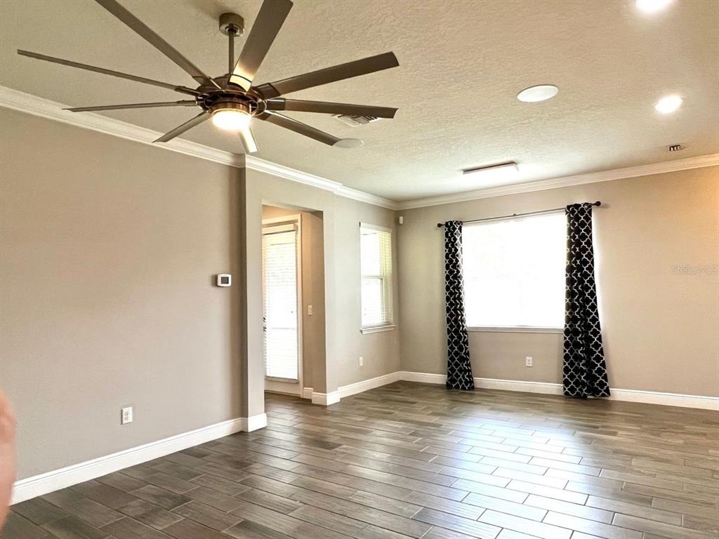 18814 Cornuta Street - Photo 11