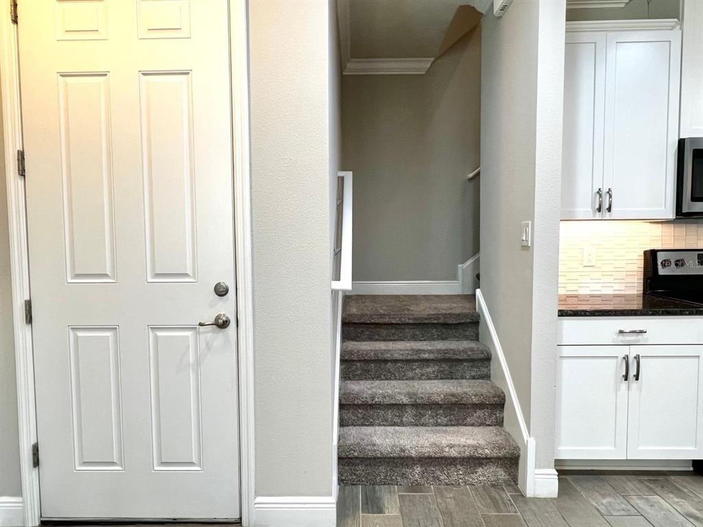 18814 Cornuta Street - Photo 10