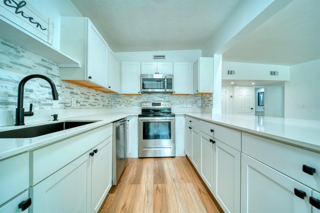 3338 Ontario Avenue - Photo 6