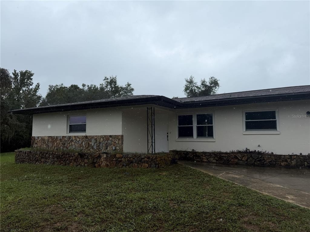 805 Longfellow Terrace - Photo 1