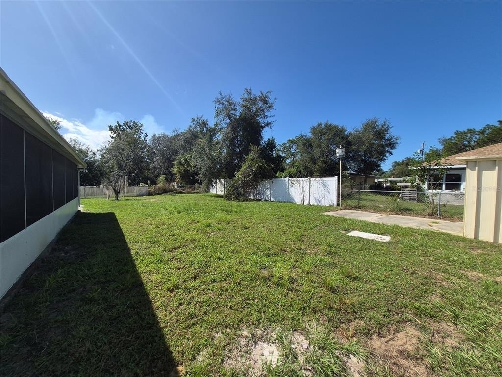805 Longfellow Terrace - Photo 13
