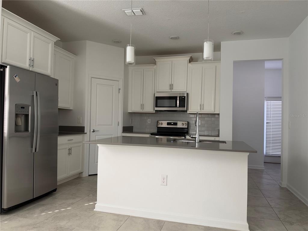 1362 Viscaya Cove Boulevard - Photo 2