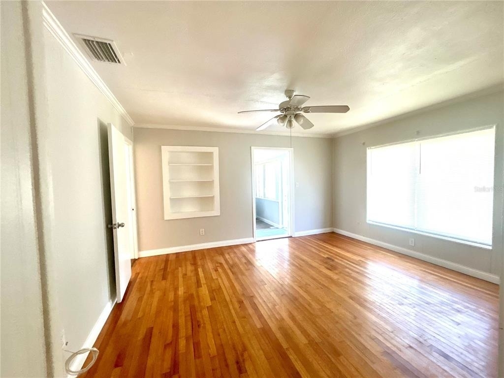 1410 34th Street - Photo 6