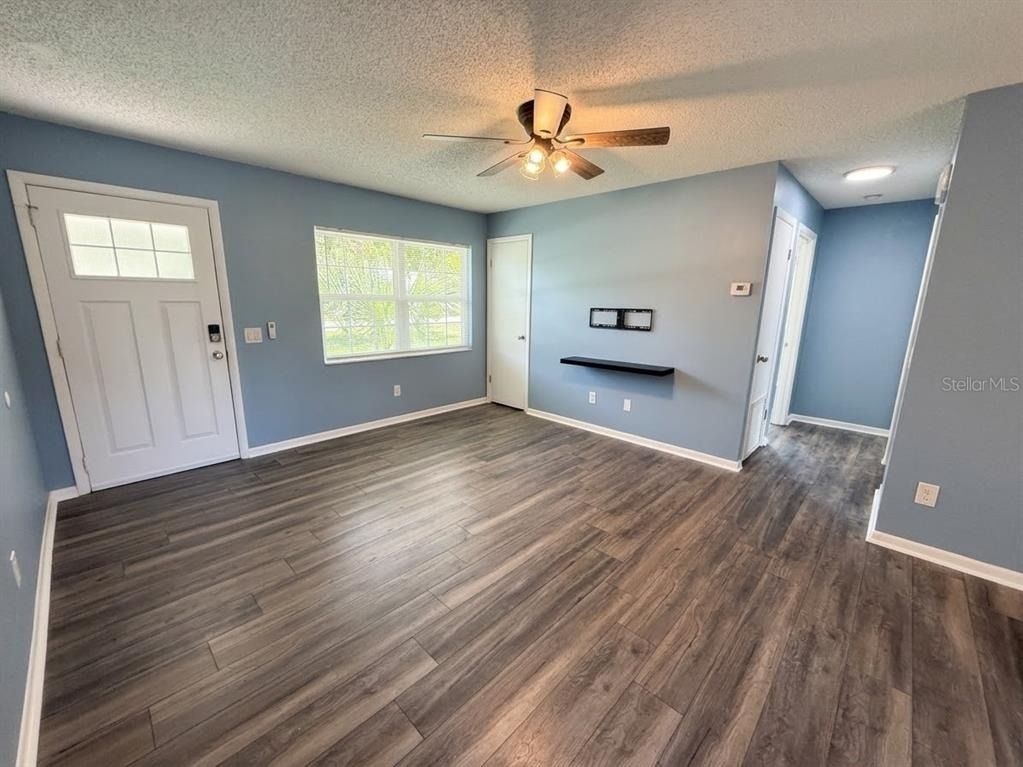 410 Albany Avenue - Photo 6