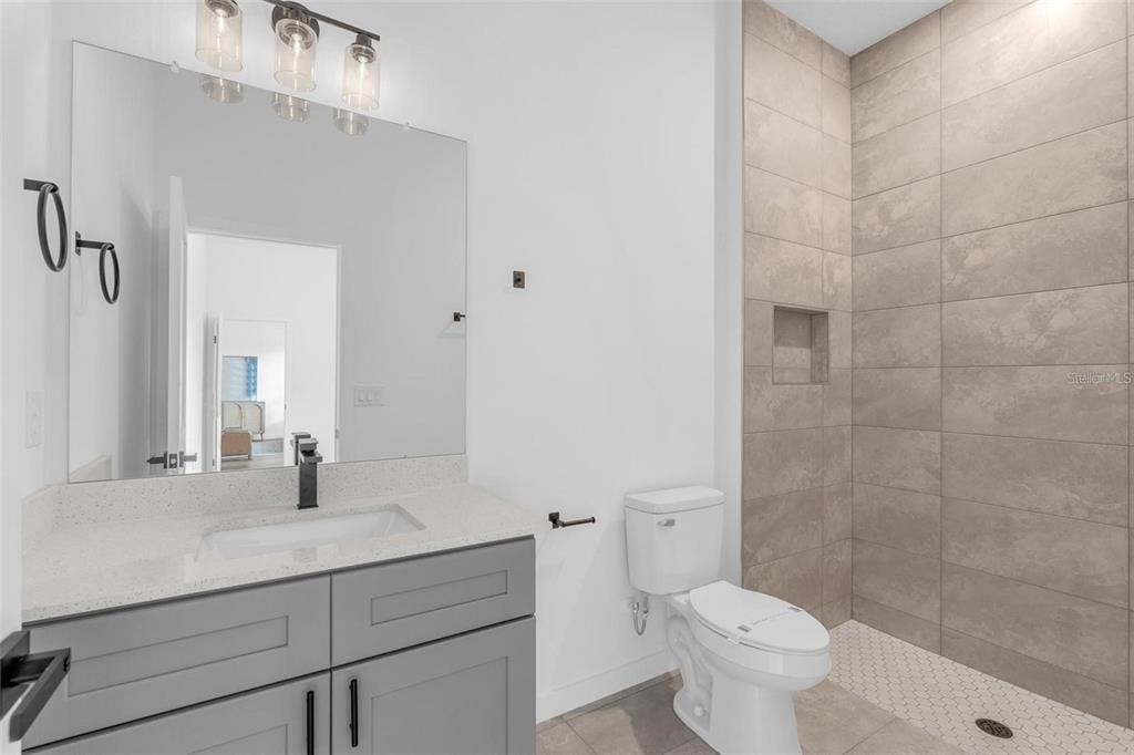 1318 W Dupont Drive - Photo 19