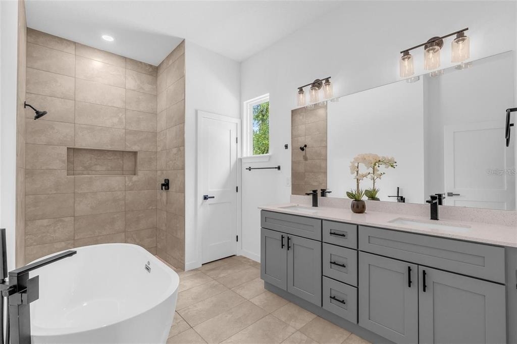 1318 W Dupont Drive - Photo 17