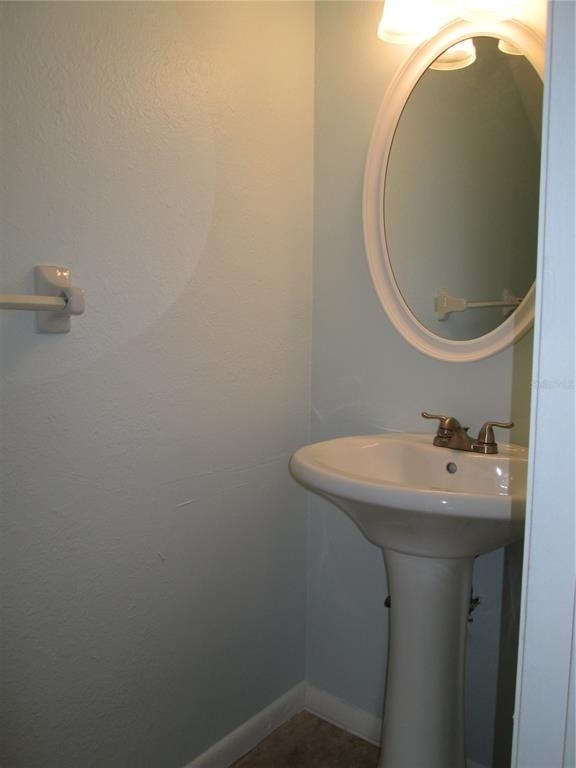822 Town Circle - Photo 4