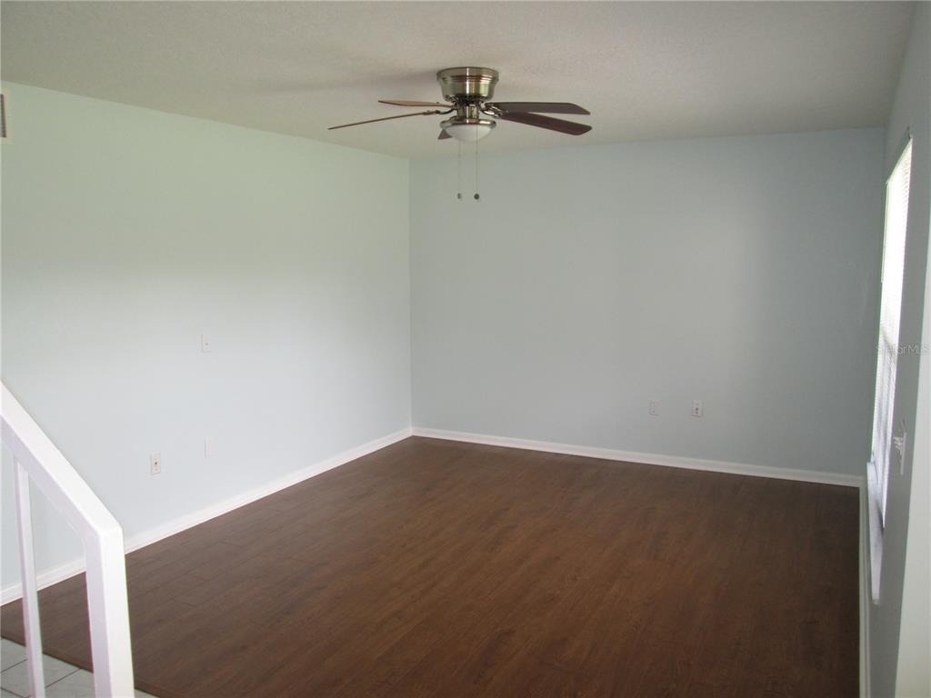 822 Town Circle - Photo 2