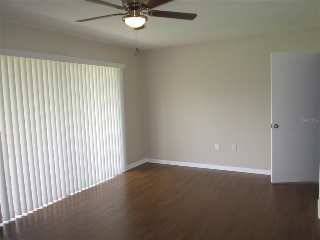822 Town Circle - Photo 11