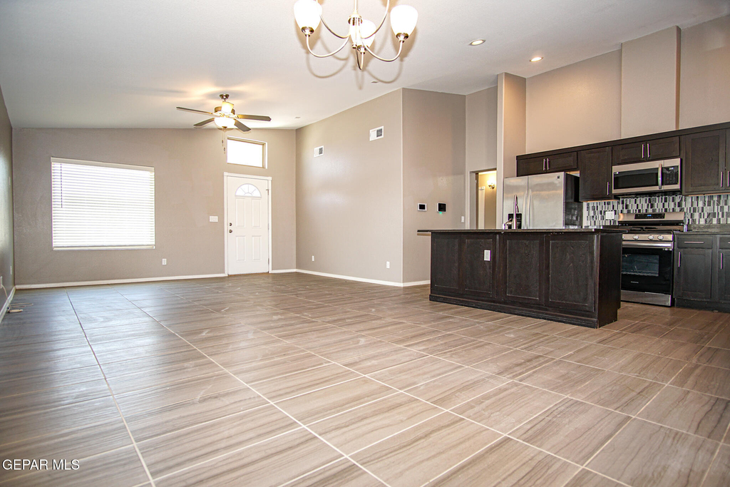 14913 Tierra Isaiah Avenue - Photo 1
