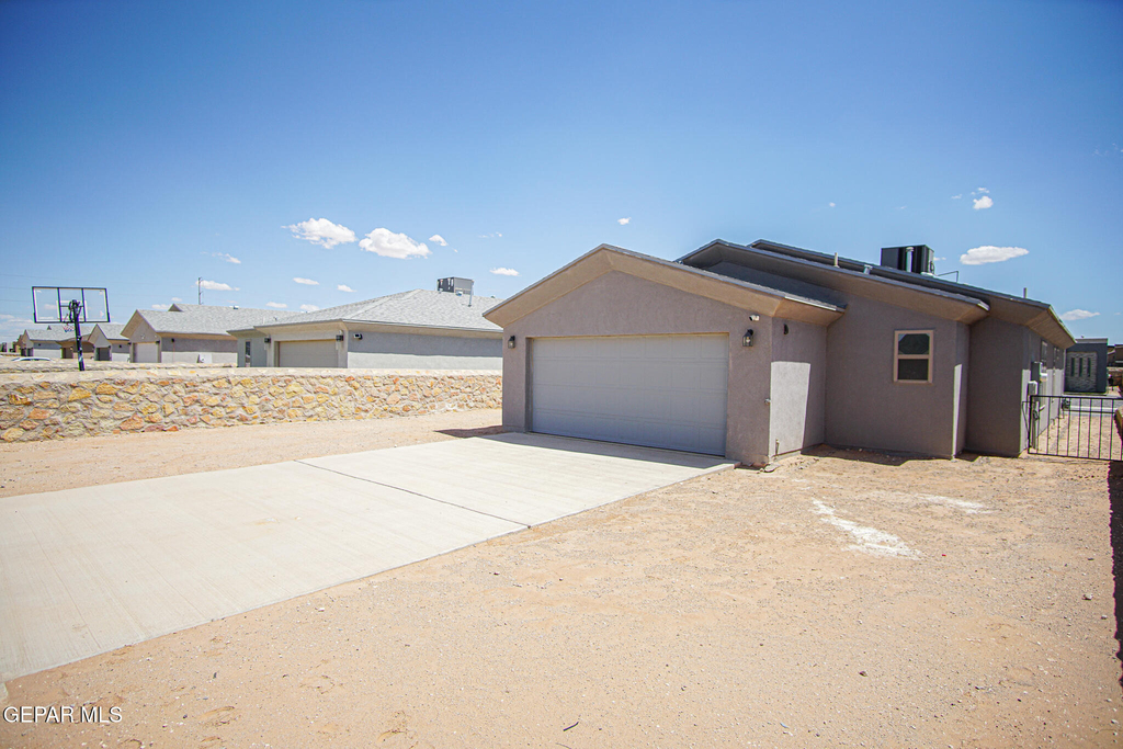 14913 Tierra Isaiah Avenue - Photo 21