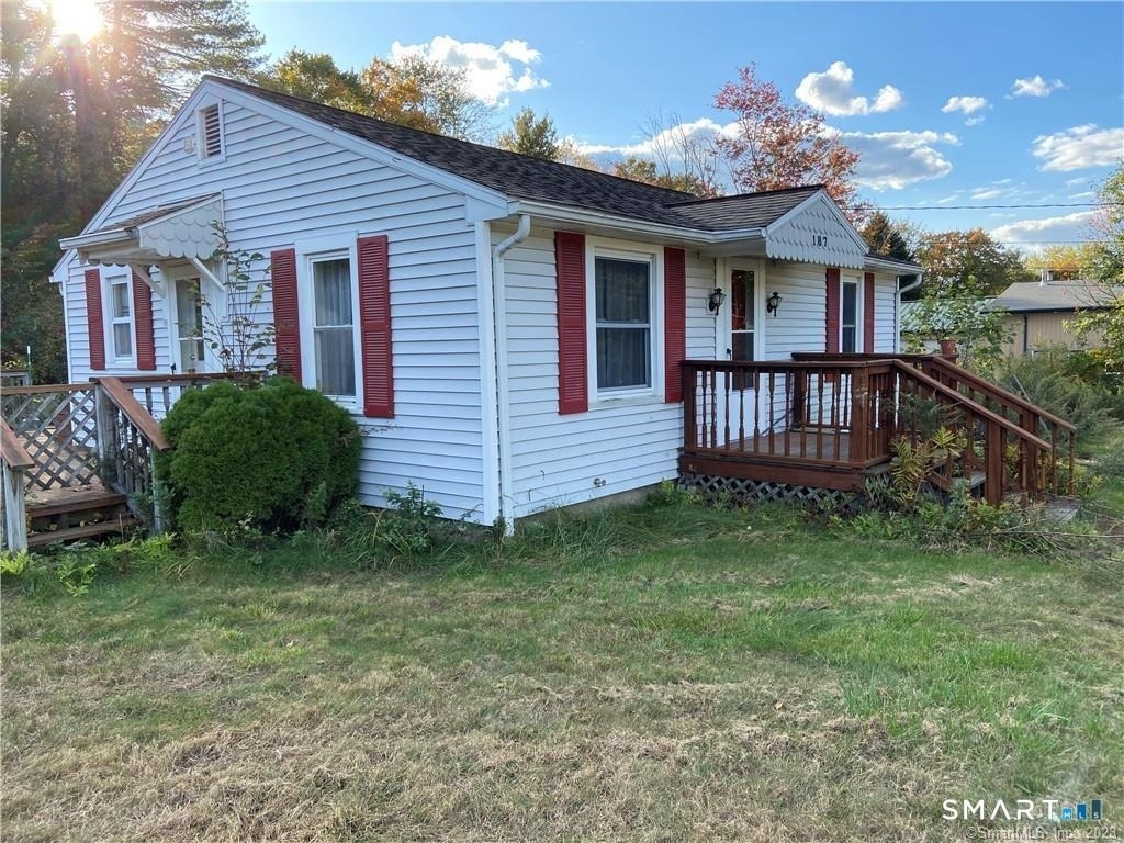 187 Killingly Avenue - Photo 2