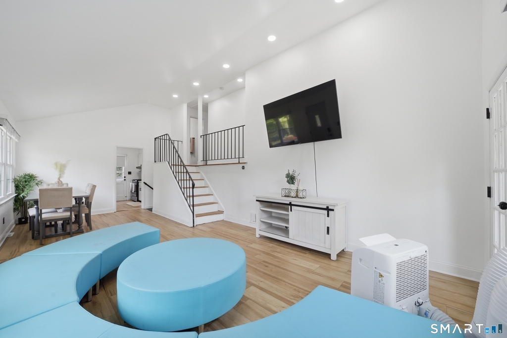 110 Ruby Lane - Photo 4