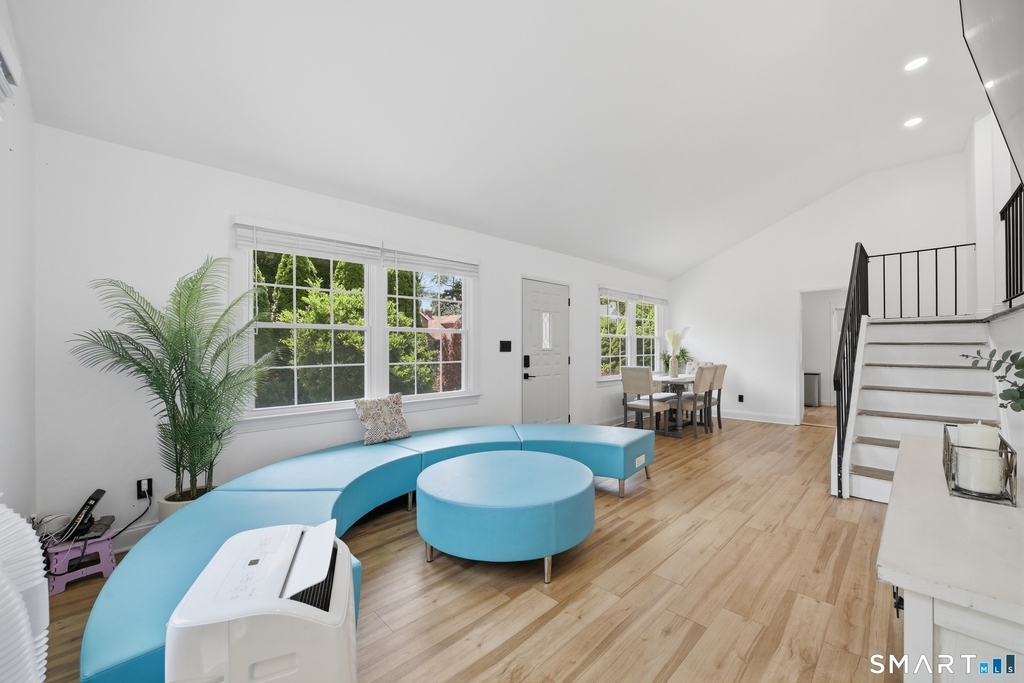 110 Ruby Lane - Photo 3