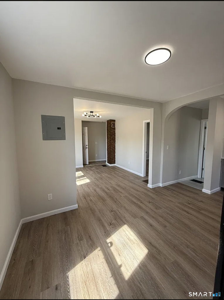 2 Center Avenue - Photo 3