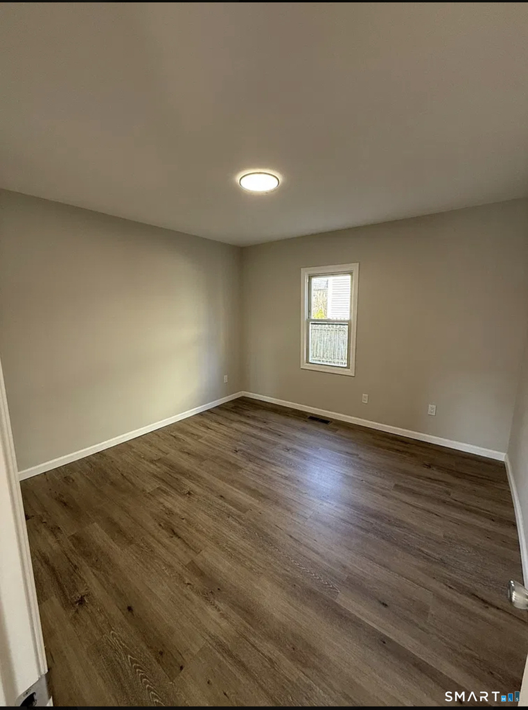 2 Center Avenue - Photo 4