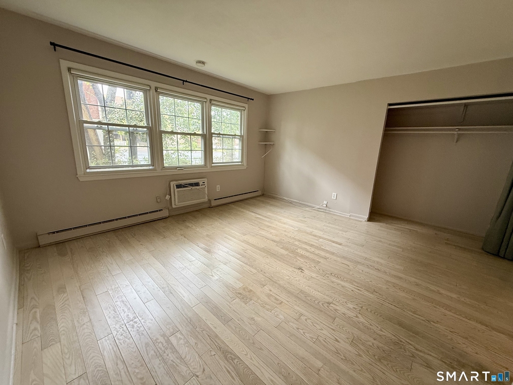 2580 Main Street - Photo 5