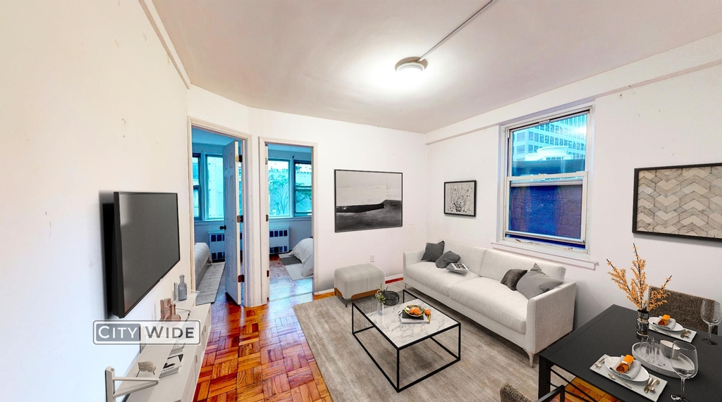160 East 55th Street - Photo 0