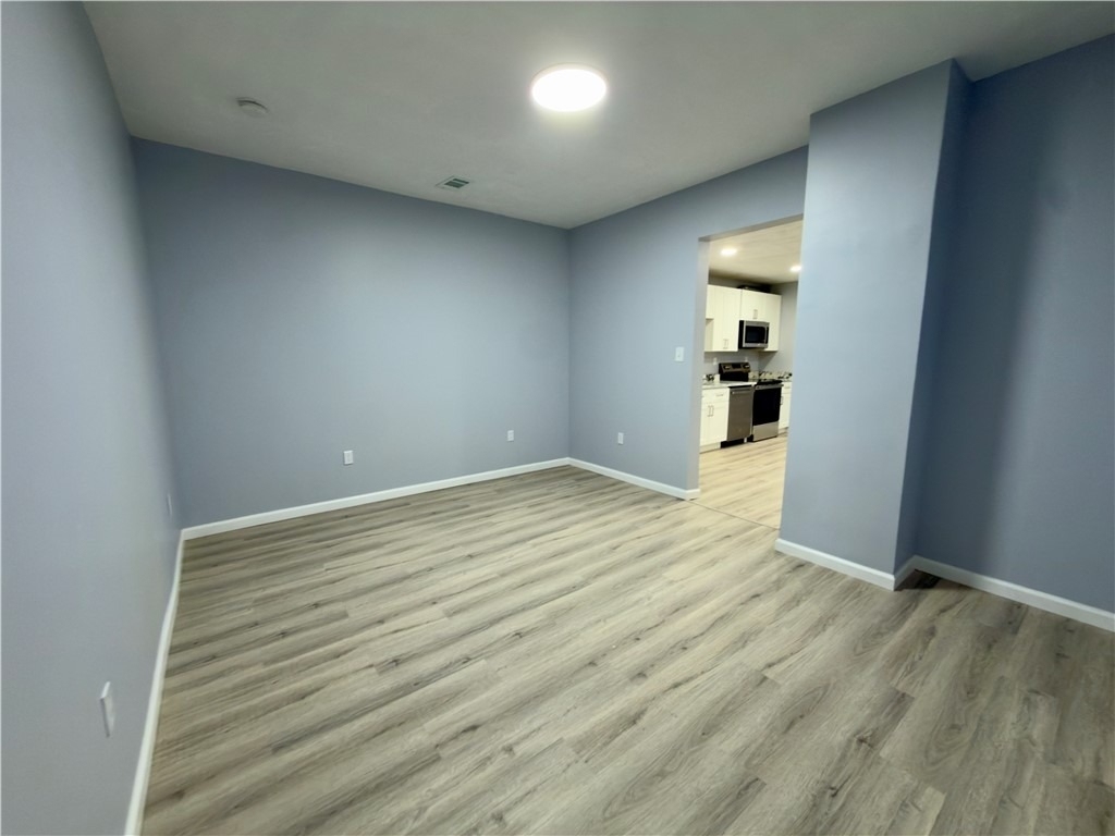 730 Broadway Ave - Photo 8