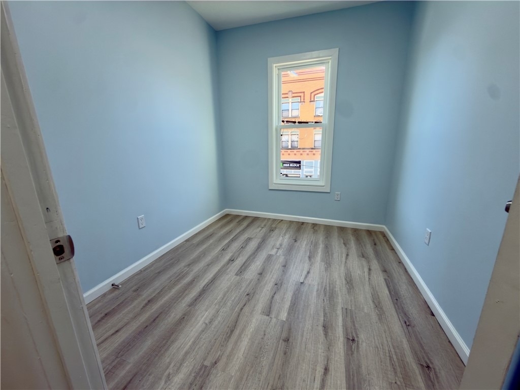 730 Broadway Ave - Photo 12