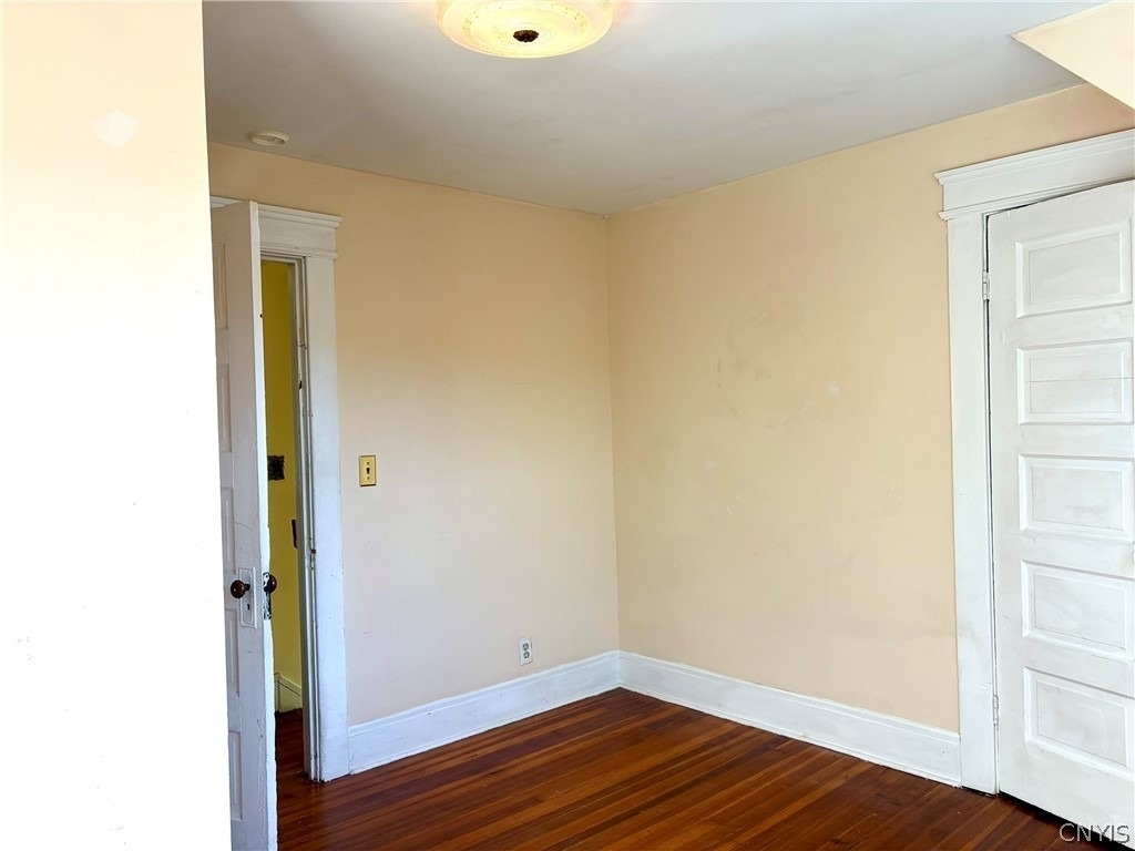 210 Grant Avenue - Photo 16