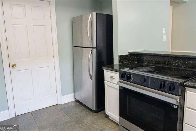 6106 Queen Anne Court - Photo 7