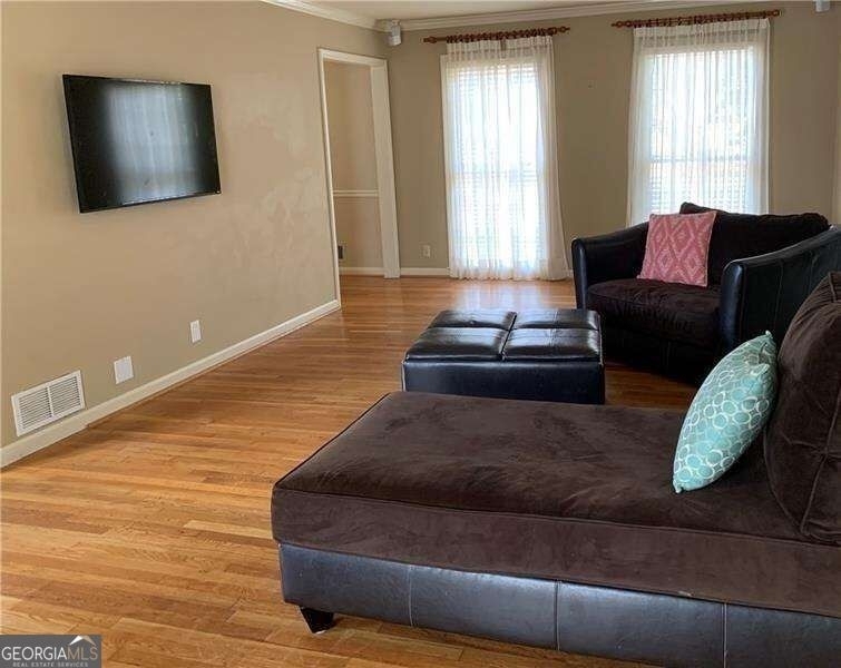 1455 Spalding Drive - Photo 3