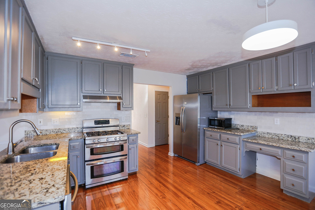 1885 Watercrest Circle - Photo 7