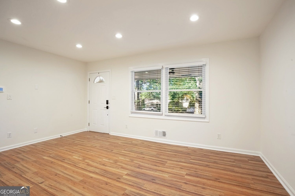 434 Afton Drive - Photo 8