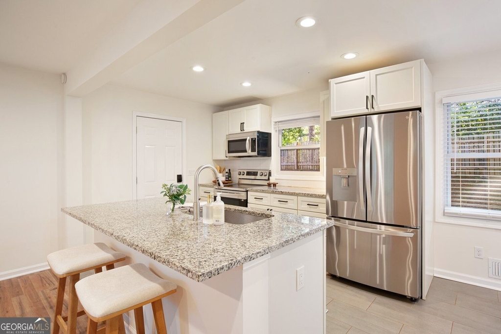 434 Afton Drive - Photo 10