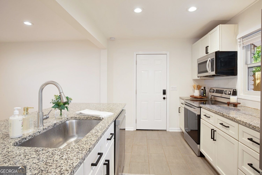 434 Afton Drive - Photo 21