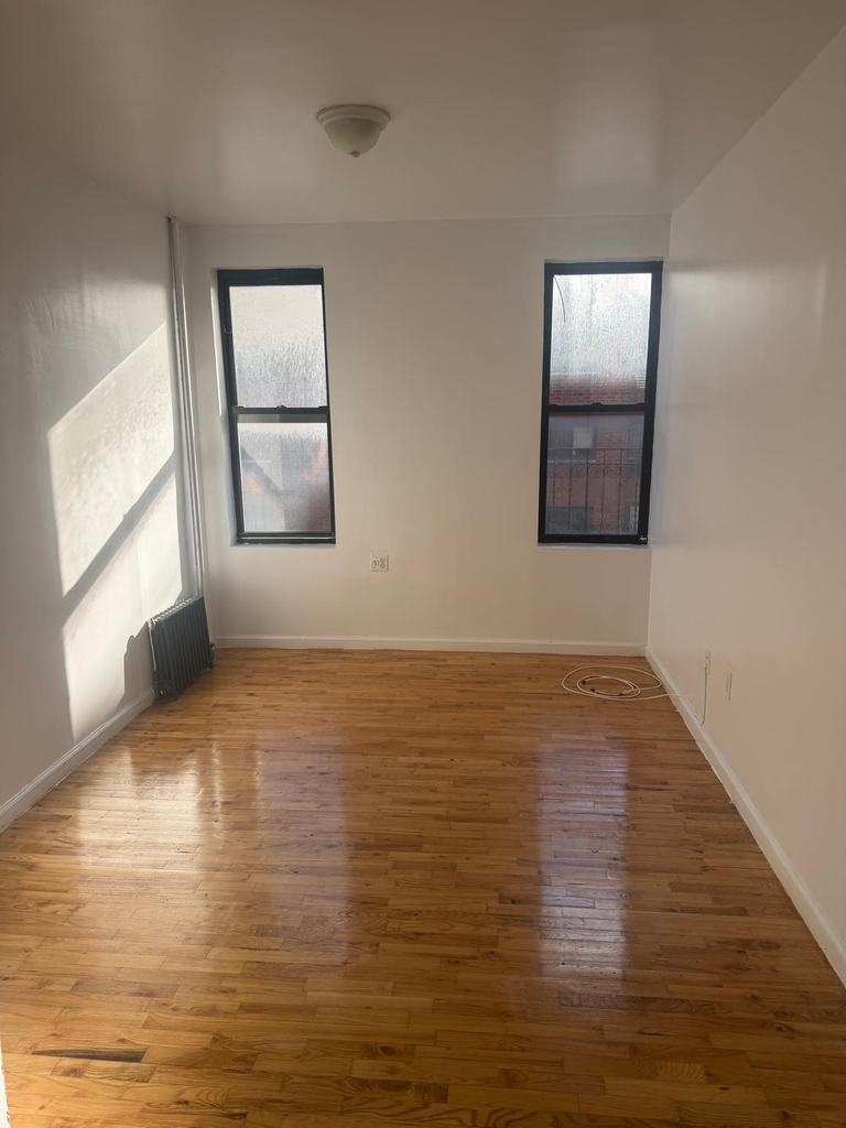 West 161st Street - Photo 2