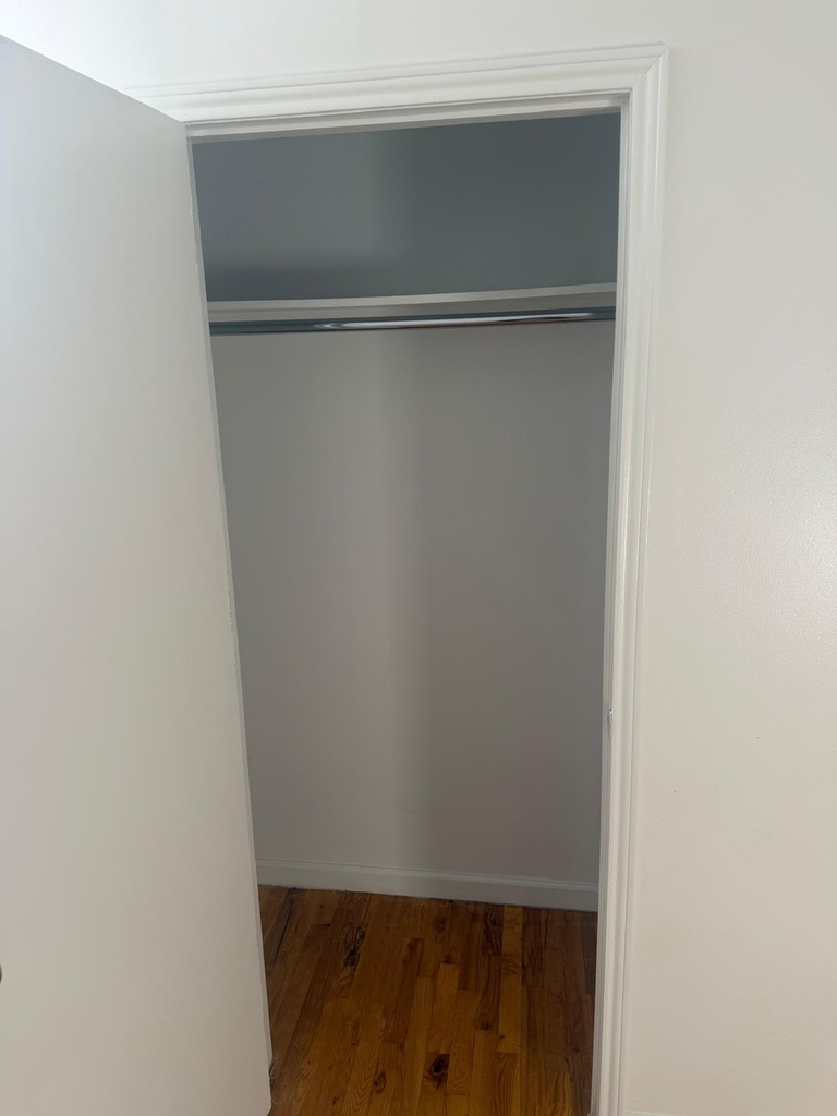 West 161st Street - Photo 8
