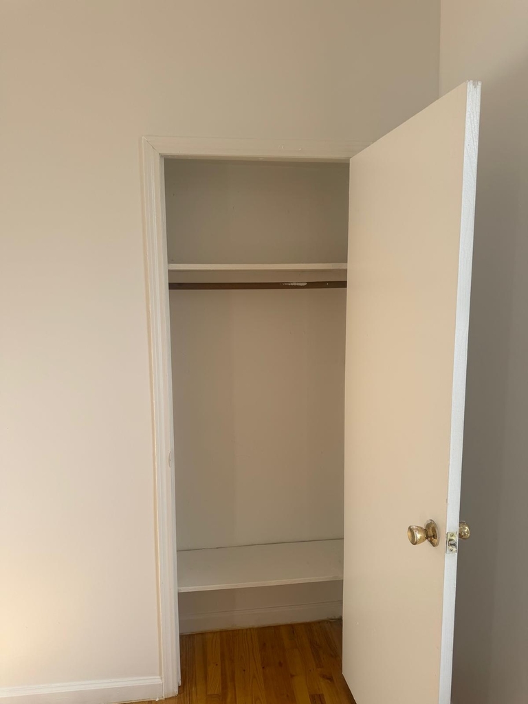 West 161st Street - Photo 4
