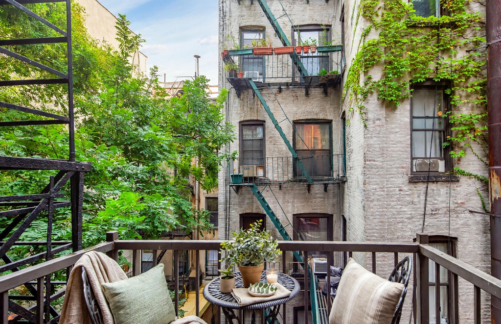 West Village - Photo 2