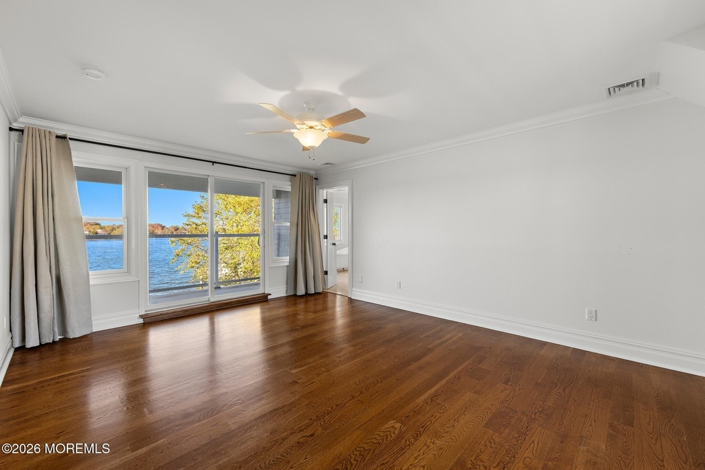 443 Driveway - Photo 31