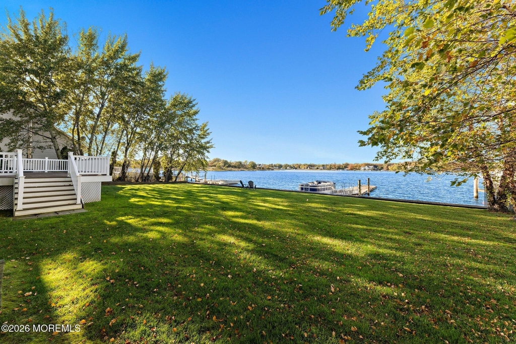 443 Driveway - Photo 42