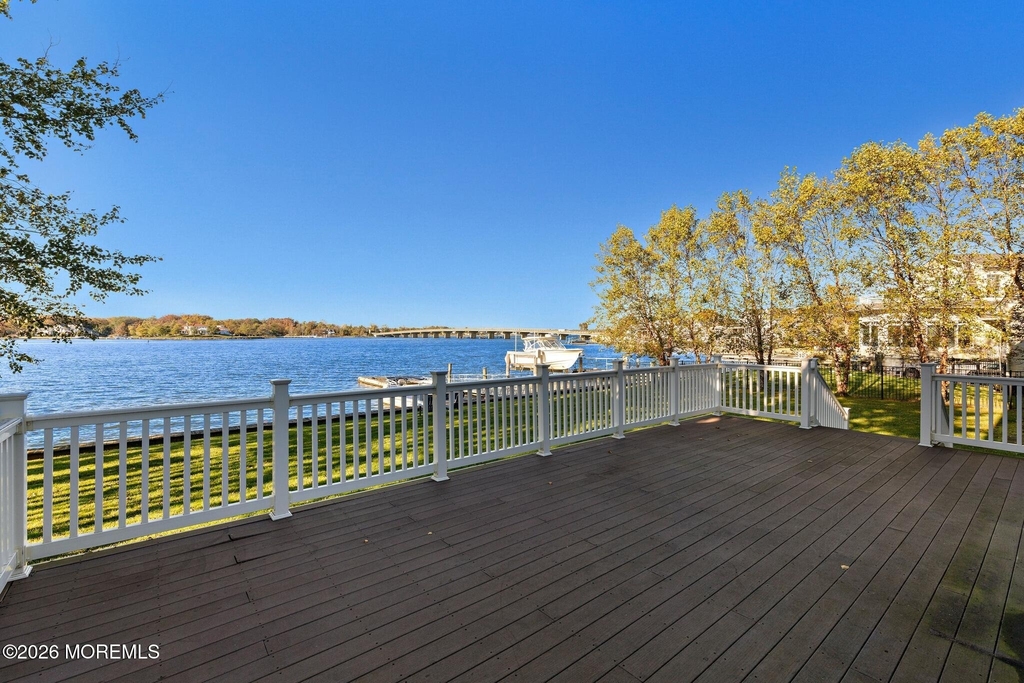 443 Driveway - Photo 41