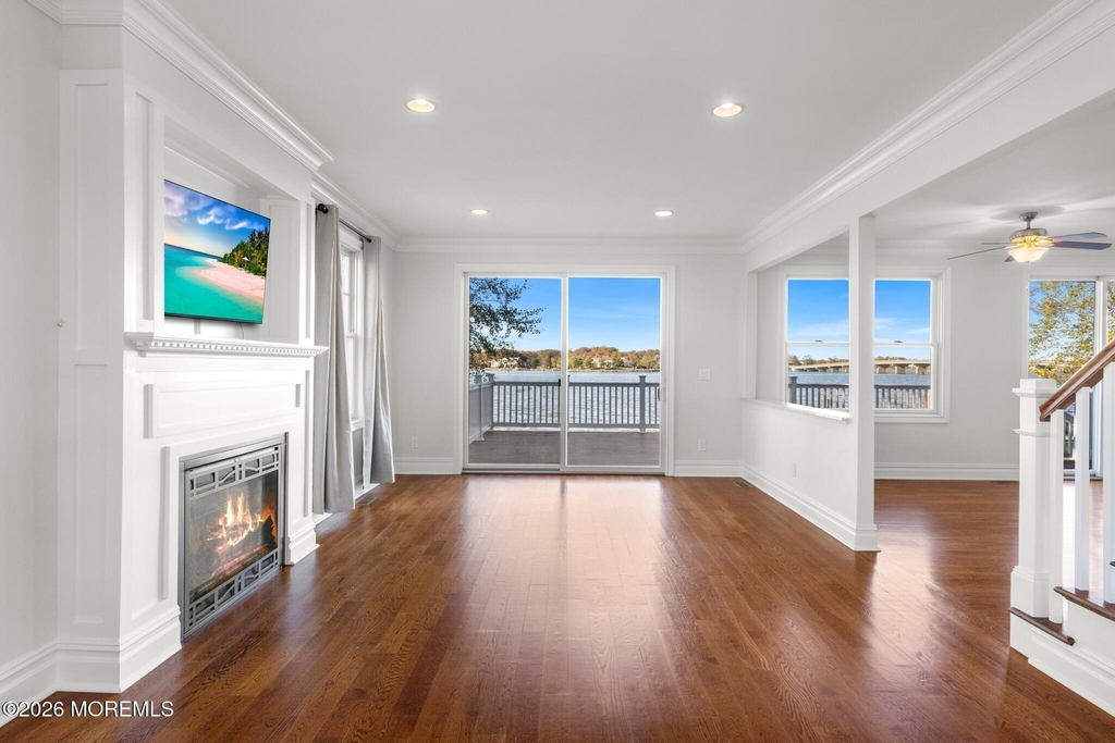 443 Driveway - Photo 9