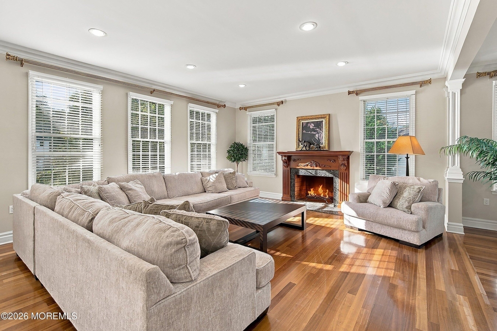 309 Flower Lane - Photo 2