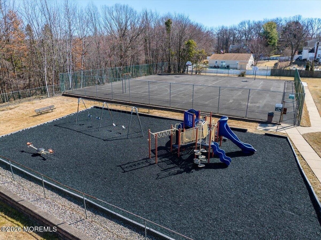 114 Village Green Way - Photo 29
