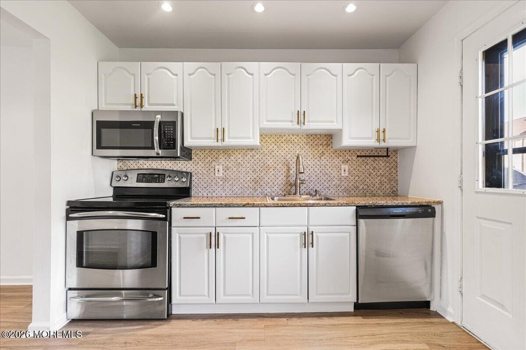114 Village Green Way - Photo 16