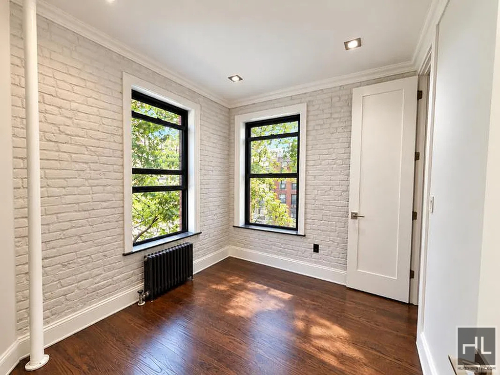 East 13th Street - Photo 2