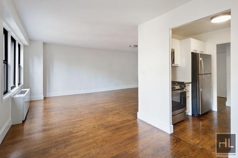East 63 Street - Photo 0