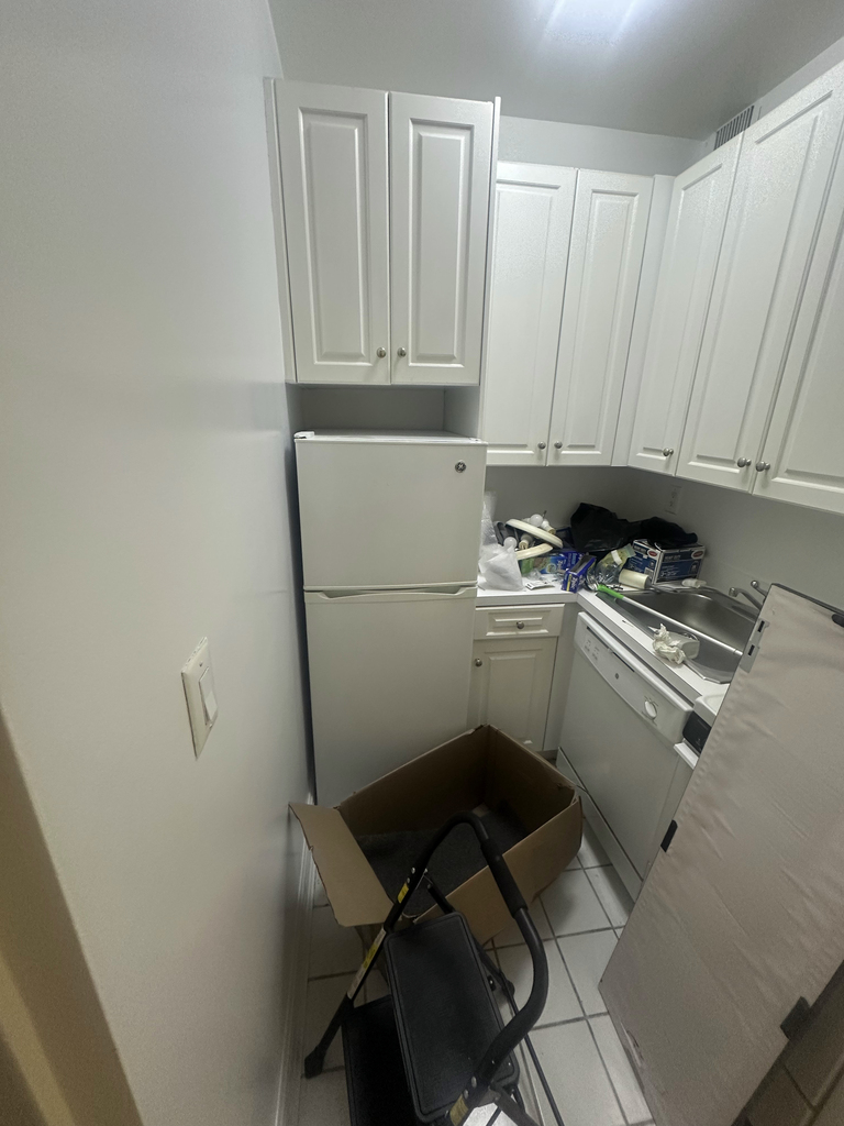 417 West 56th Street - Photo 4